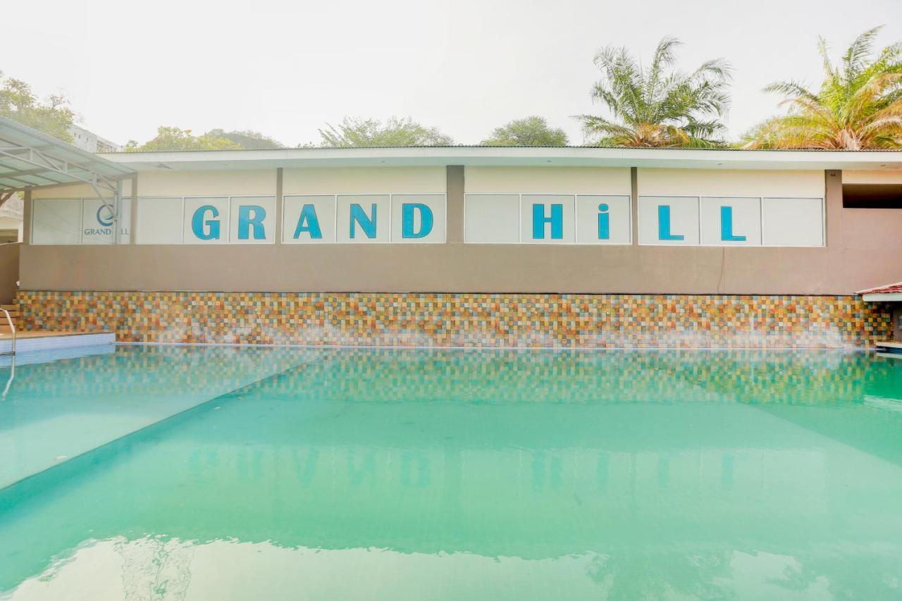 Collection O 90716 Grand Hills Hotel And Resto Banyuwangi  Exterior photo